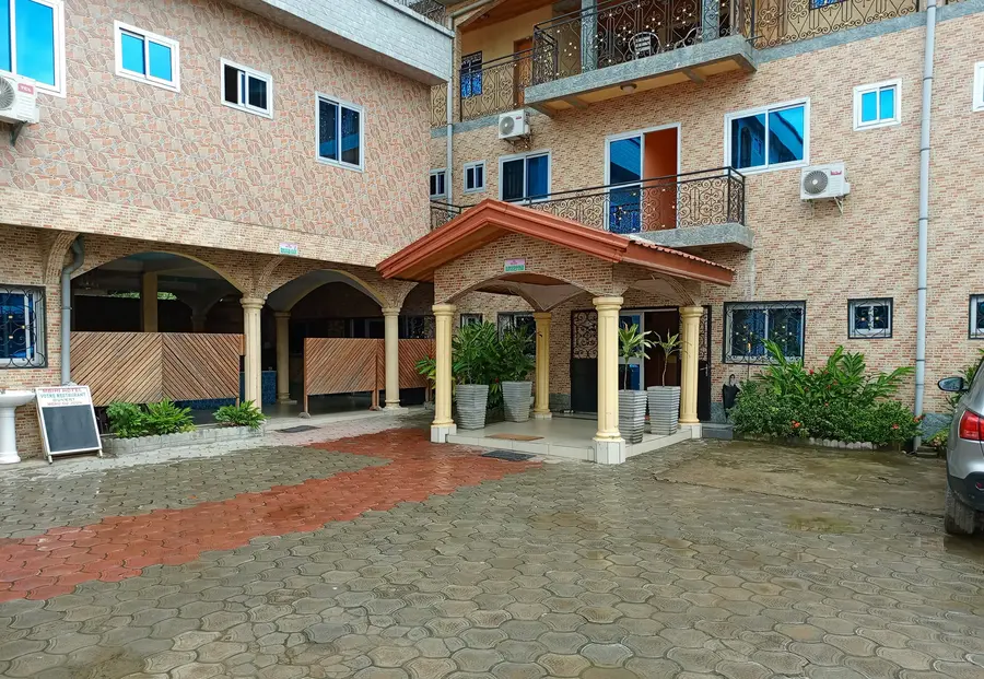 Mbihi Hotel